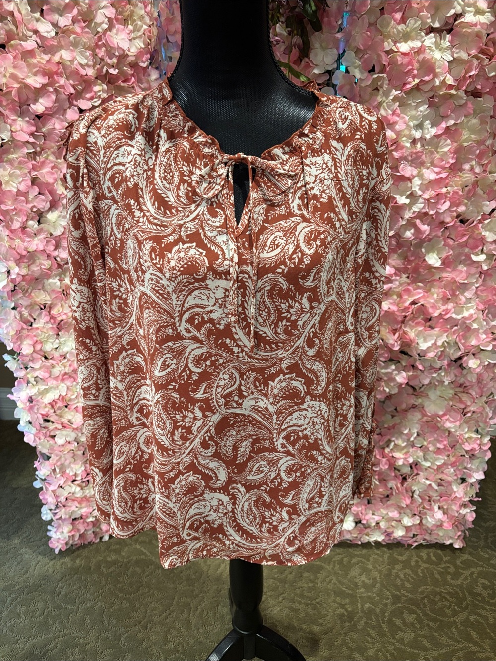 BOBEAU 100 percent polyester blouse with camisole lining